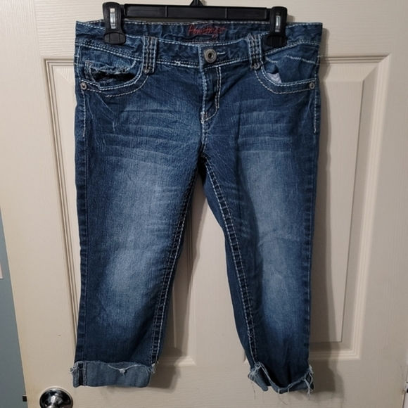 Amethyst Jeans Denim - Amethyst Cropped Jeans